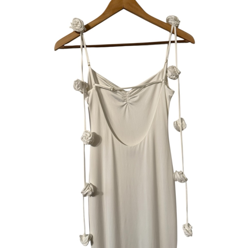 OH POLLY Aldona Jersey Trailing Floral 3D Slinky White Backless Maxi Dress - Picture 5 of 10